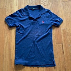 Classic polo in beautiful navy blue!